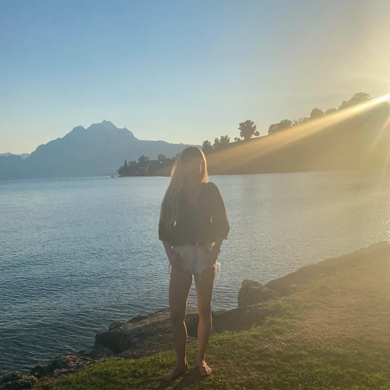 Klaudia Rutkowska – terapeutka somatyczna Soma Flow, praca z ciałem i układem nerwowym